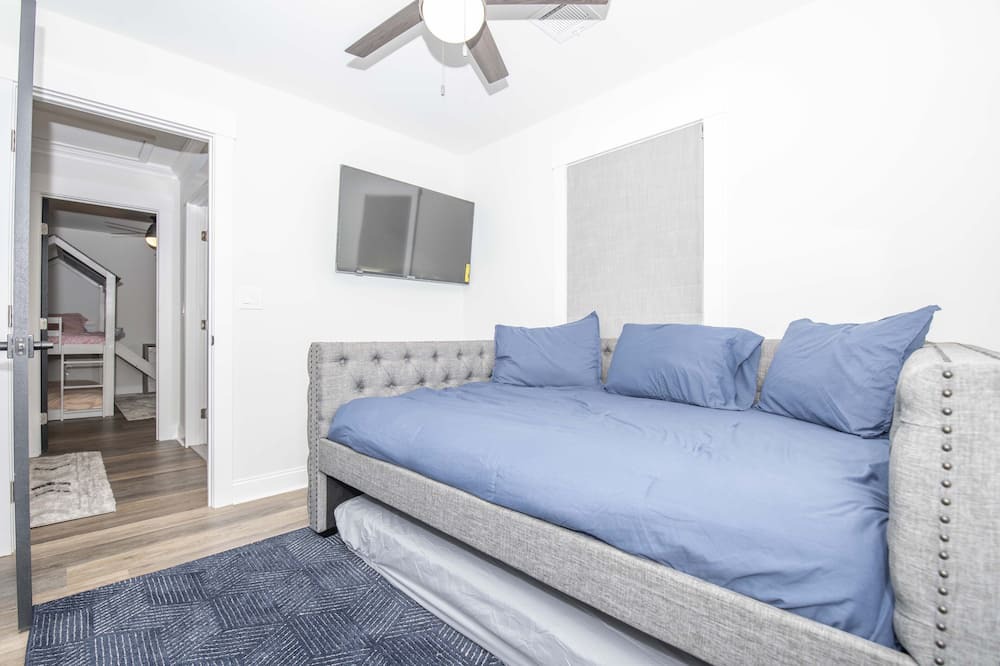 Photo of Bedroom in Osbornsville