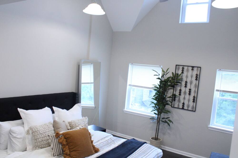 Photo of Bedroom in Pen Lucy