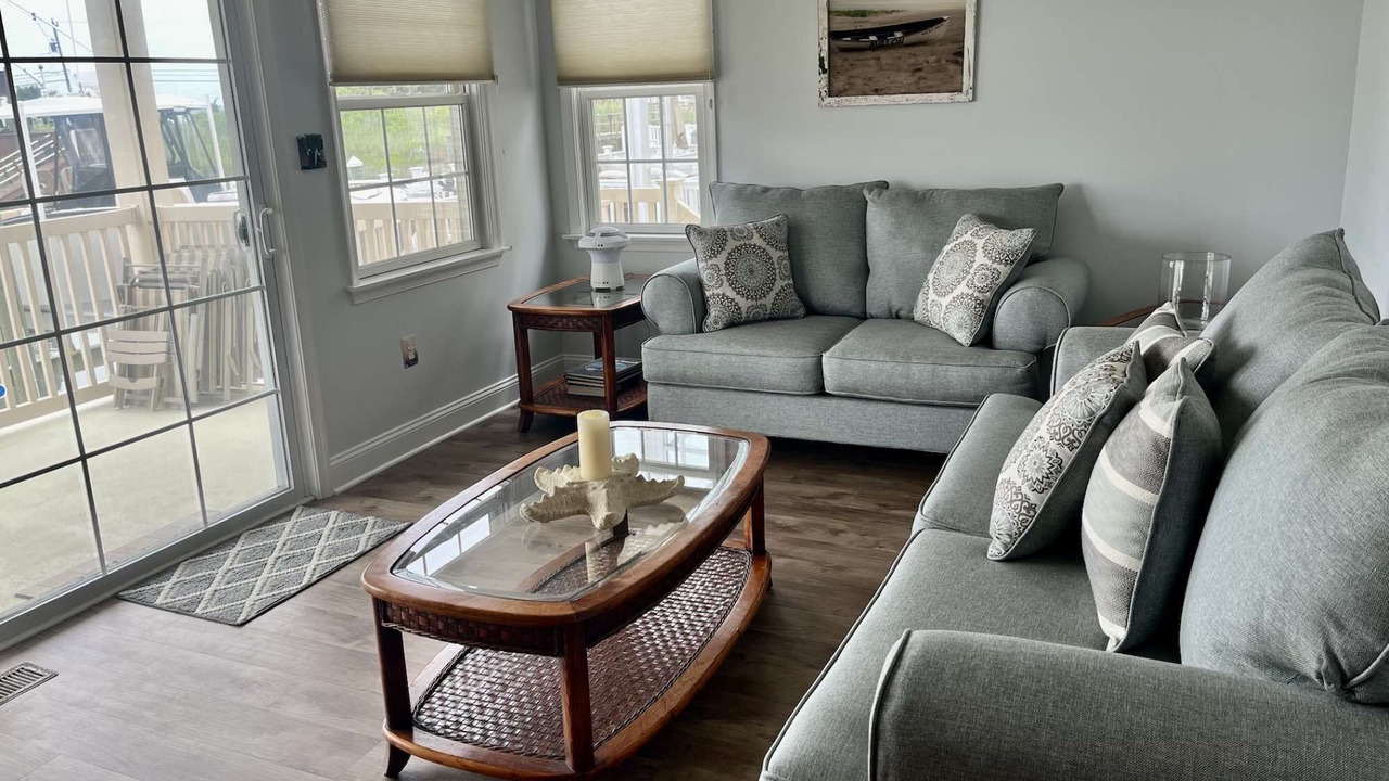 Photo of Livingroom in Cape May Court House
