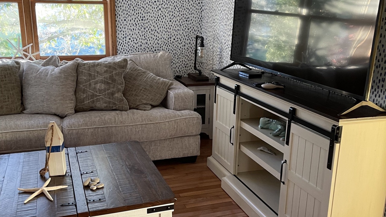 Photo of Livingroom in Treasure Lake