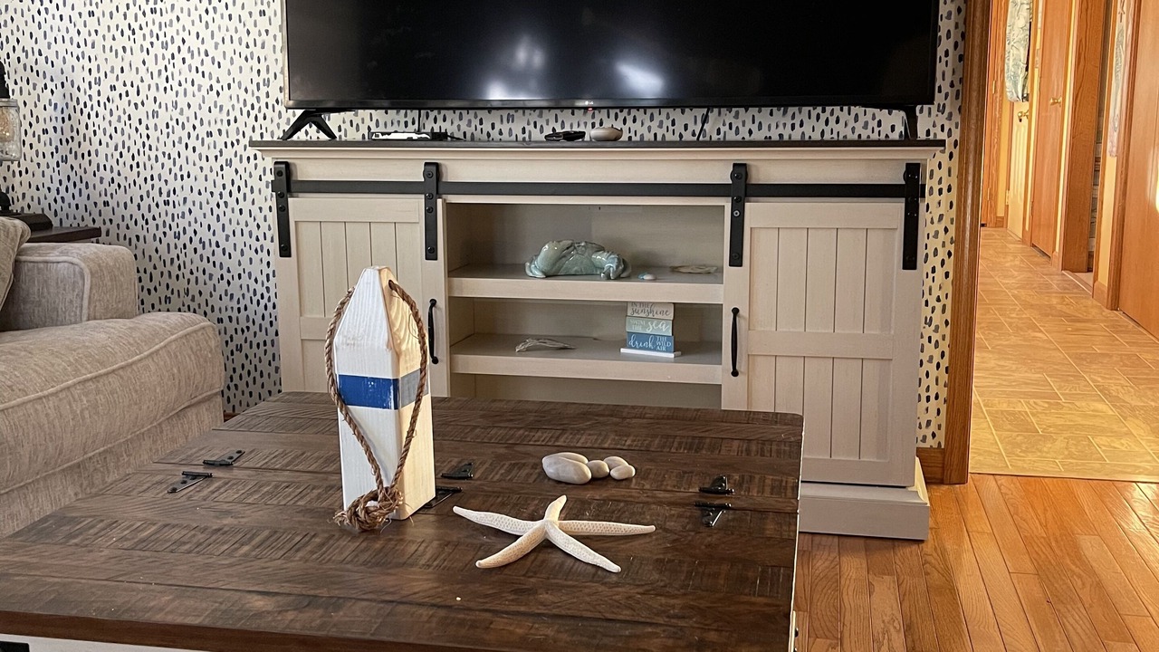 Photo of Livingroom in Treasure Lake