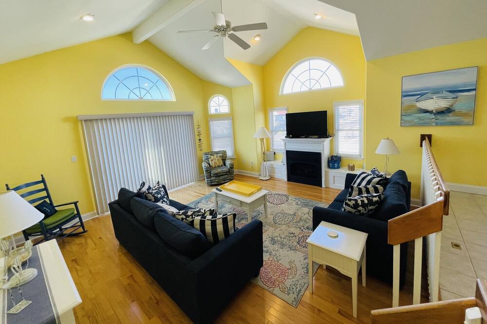 Photo of Livingroom in Townsend's Inlet