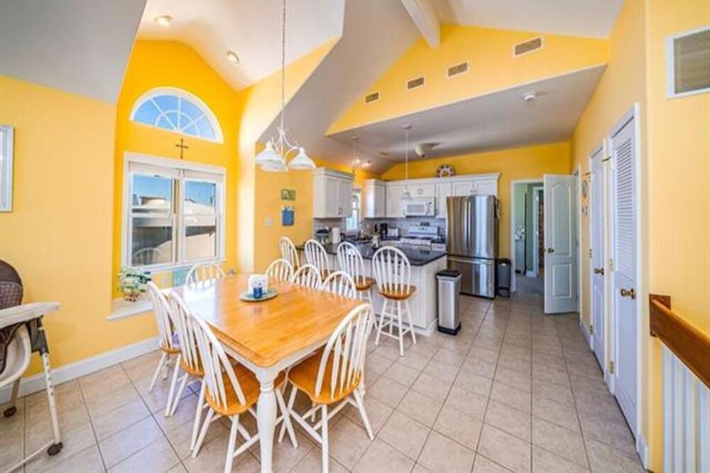 Photo of Kitchen in Townsend's Inlet