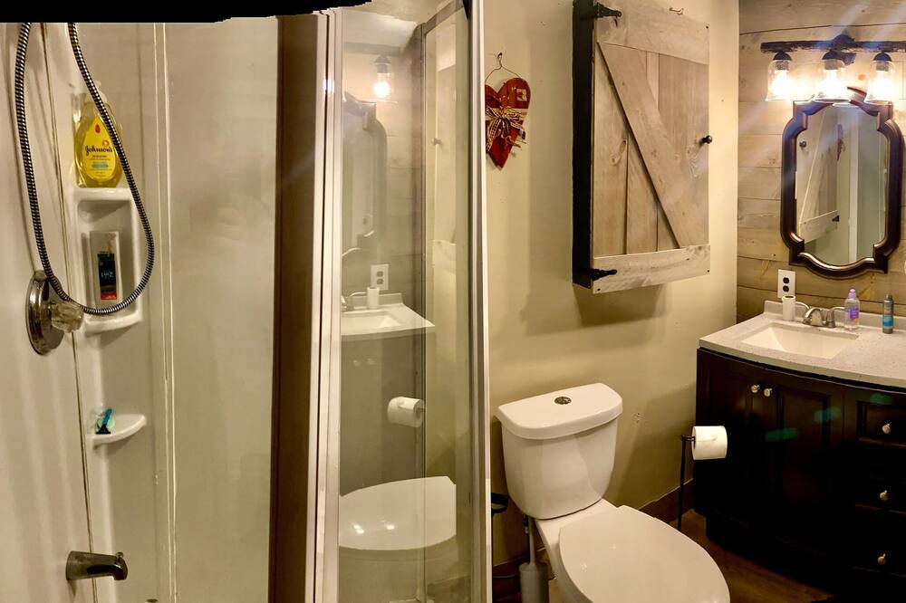 Photo of Bathroom in Weedville