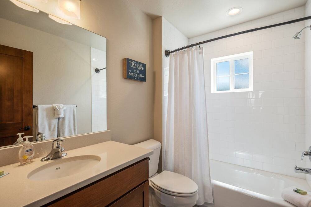 Photo of Bathroom in Dover Bay