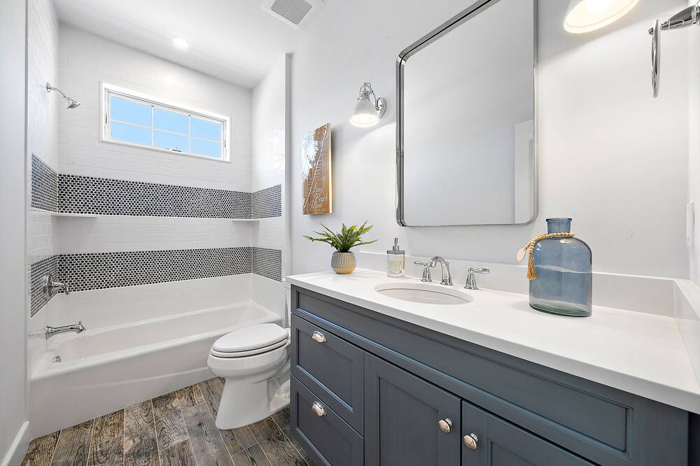Photo of Bathroom in South Beach Haven