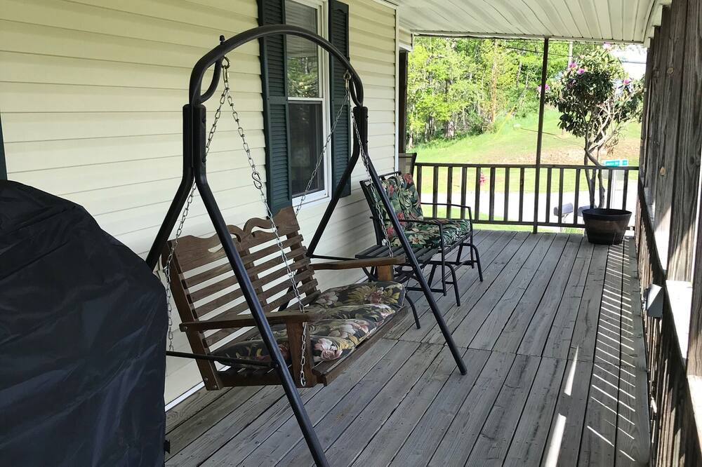 Photo of Patio Balcony in Edray