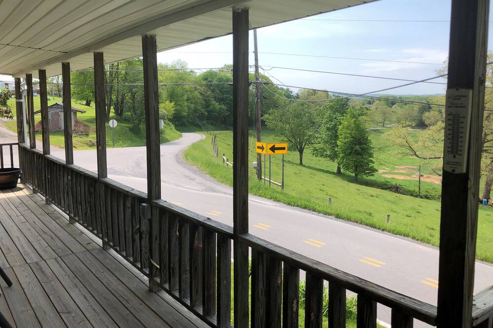 Photo of Patio Balcony in Edray