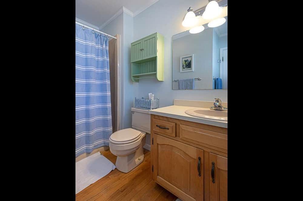 Photo of Bathroom in Ocean Pines