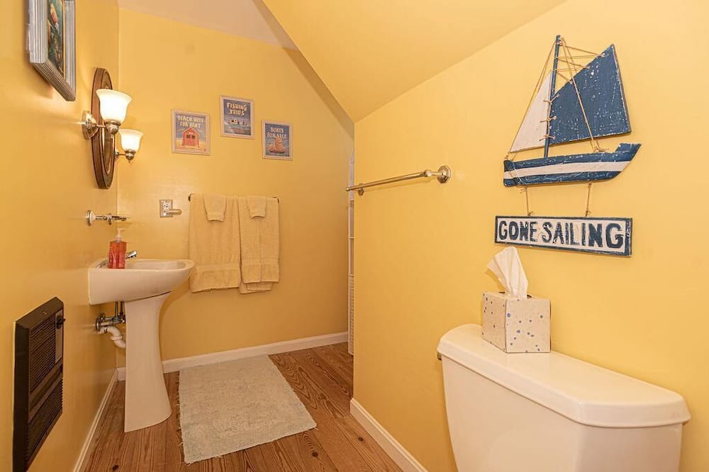 Photo of Bathroom in Ocean Pines