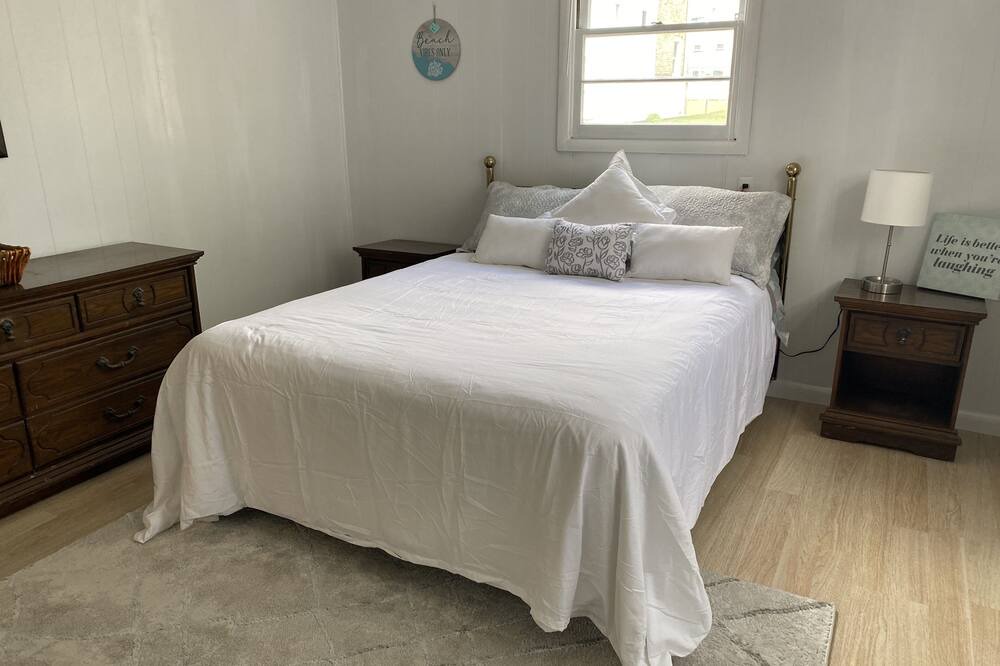 Photo of Bedroom in Bradley Beach