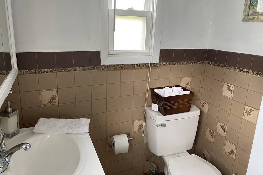 Photo of Bathroom in Bradley Beach