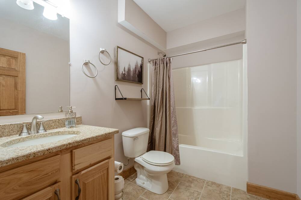 Photo of Bathroom in Rowland