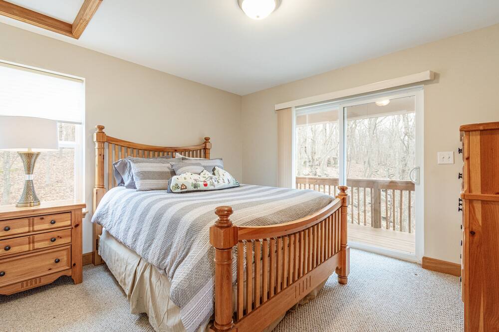 Photo of Bedroom in Rowland