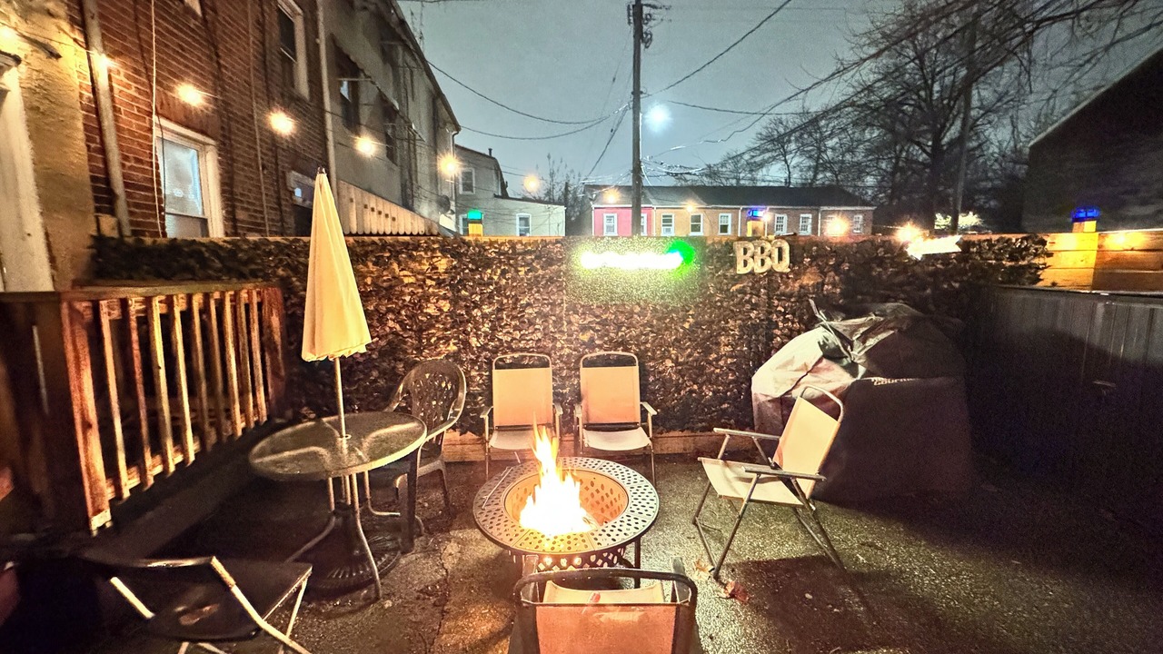 Photo of Livingroom in Downtown Baltimore