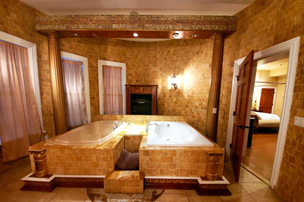 Photo of Bathroom in Mt. Bethel