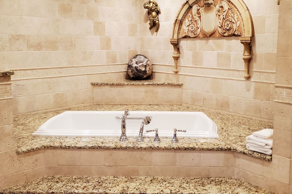 Photo of Bathroom in Mt. Bethel
