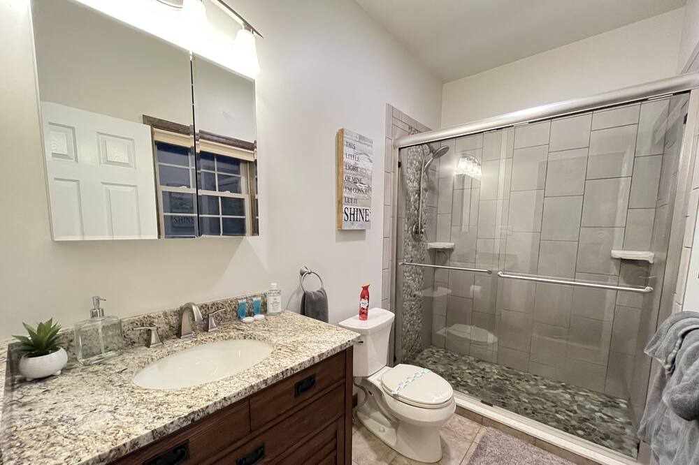 Photo of Bathroom in Pocono Lake