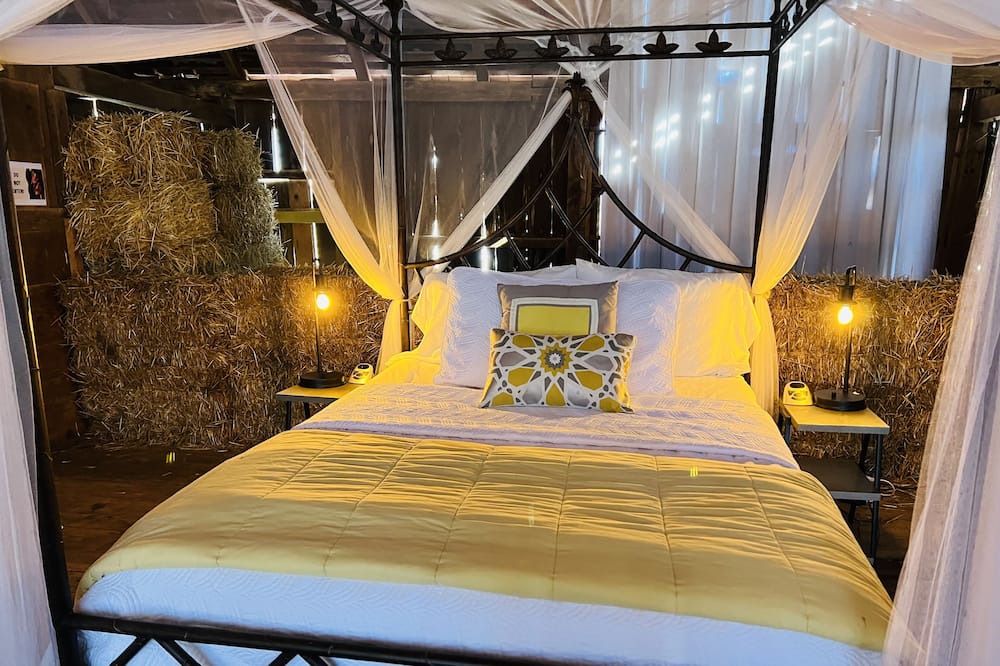 Photo of Bedroom in Keedysville