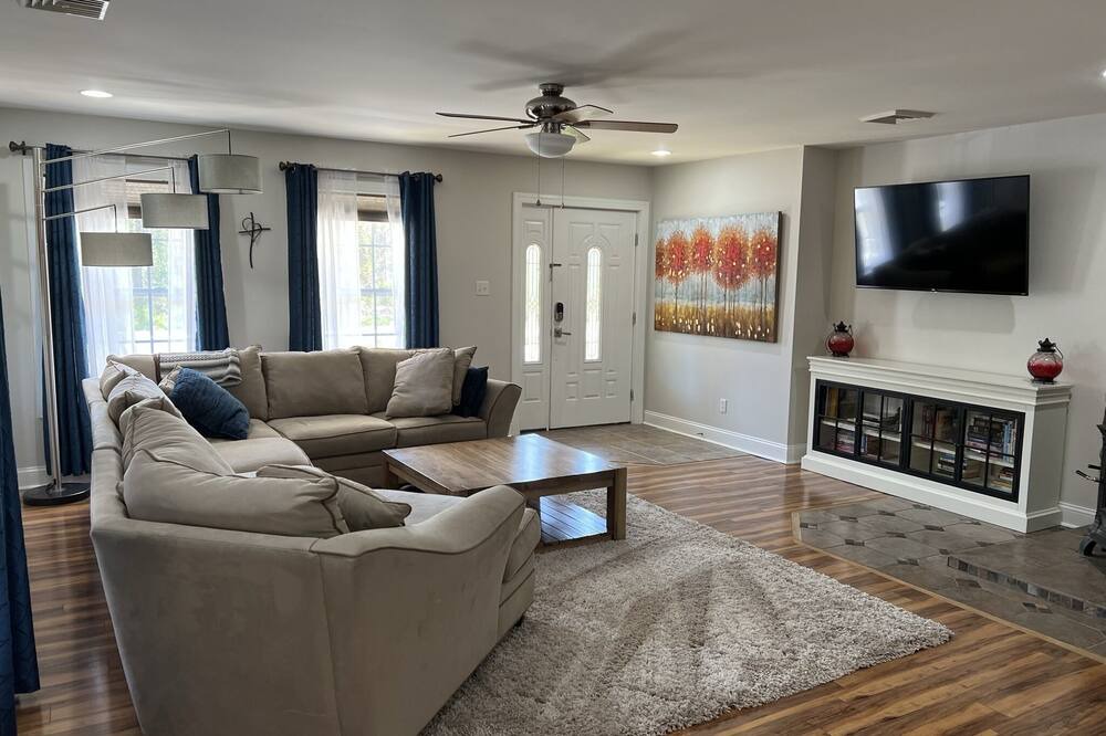 Photo of Bedroom in Green Creek