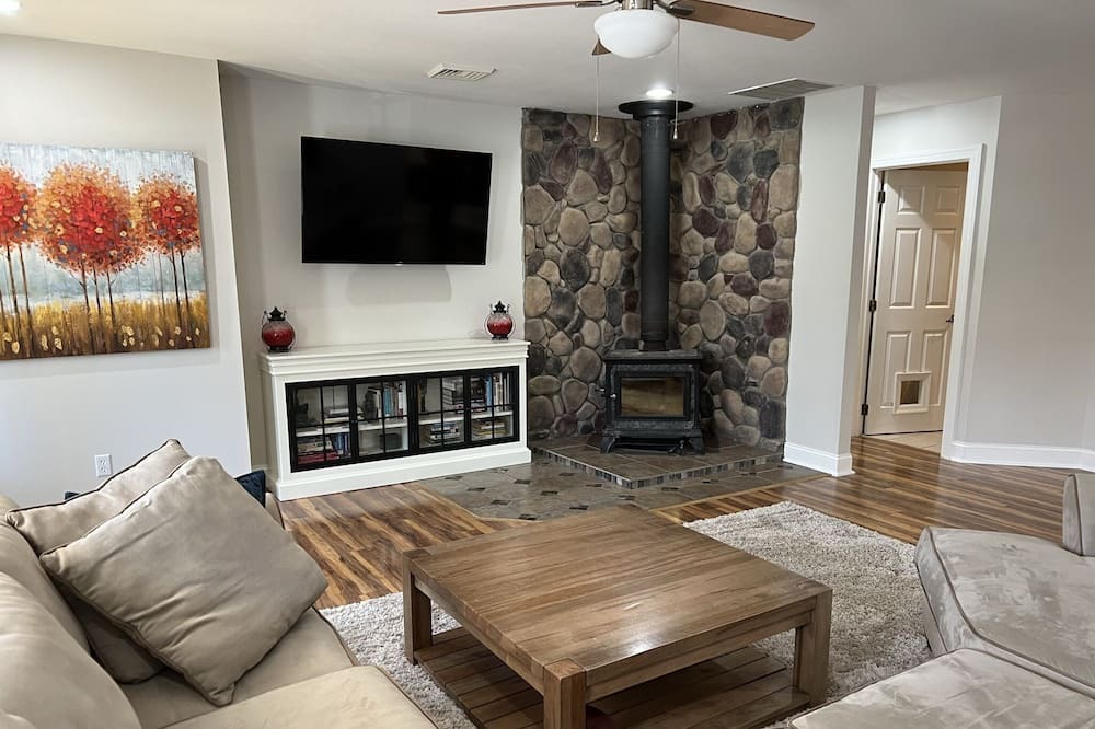 Photo of Bedroom in Green Creek