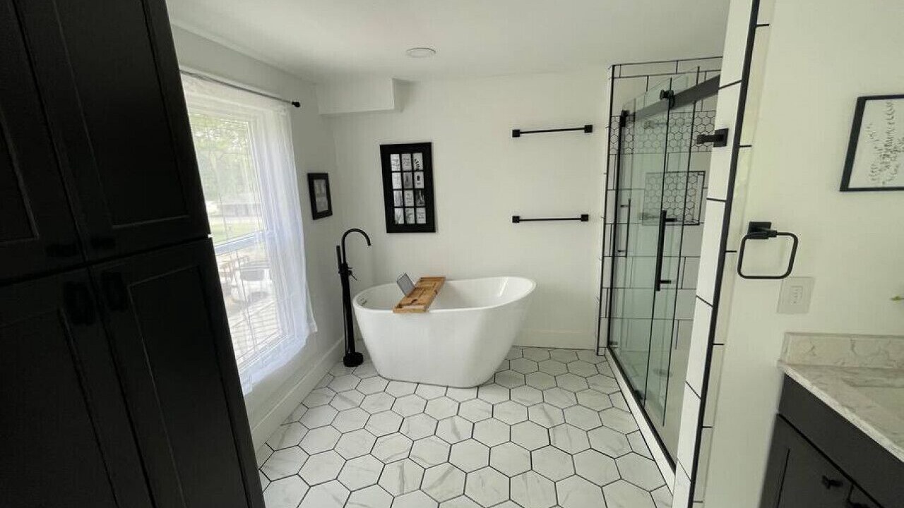 Photo of Bathroom in Conneaut Lakeshore