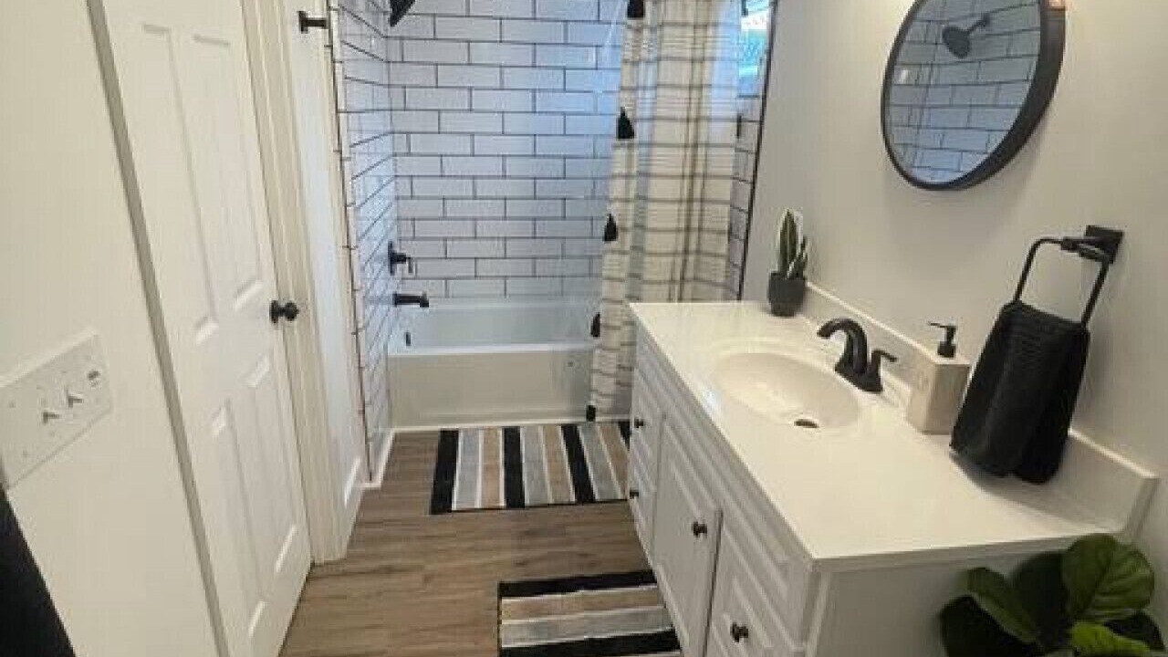 Photo of Bathroom in Conneaut Lakeshore