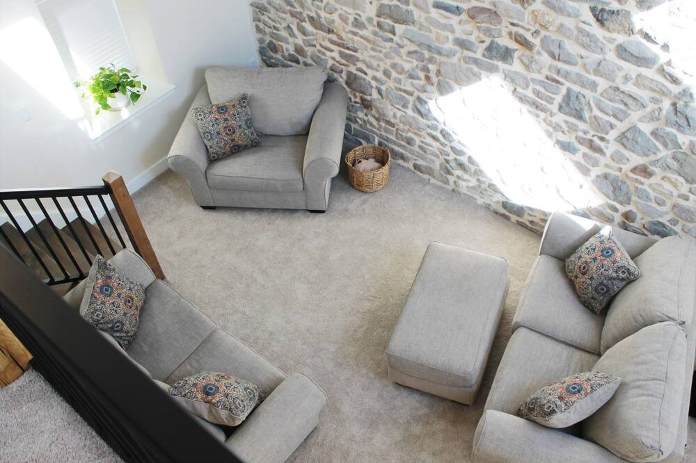 Photo of Livingroom in Earlville
