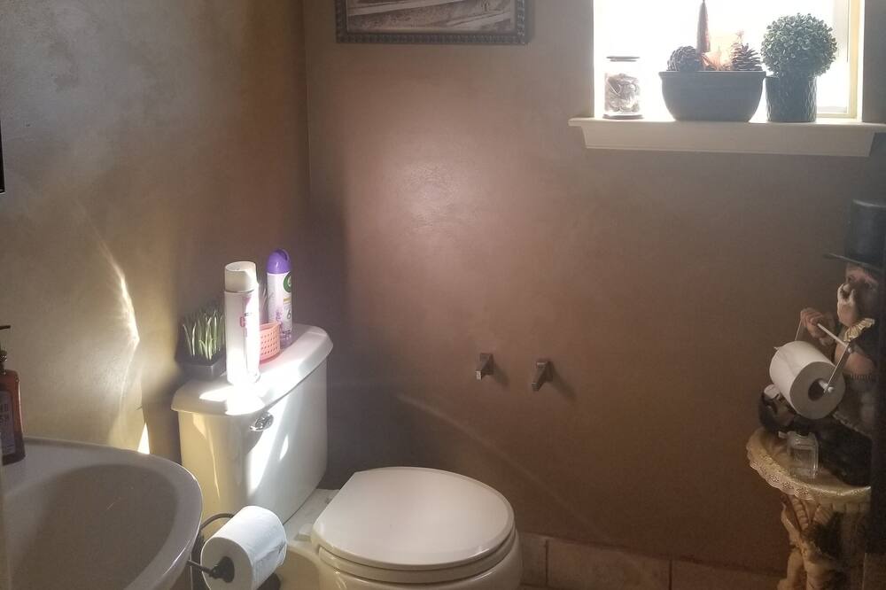 Photo of Bathroom in Smyrna