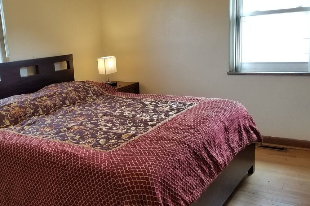 Photo of Bedroom in Charleston