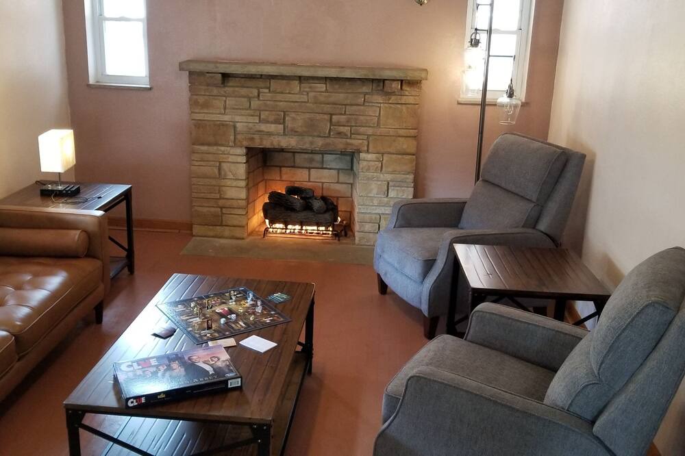 Photo of Livingroom in Charleston