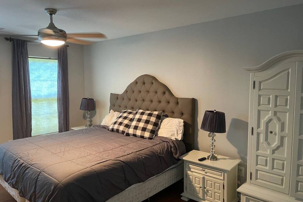 Photo of Bedroom in Severna Park