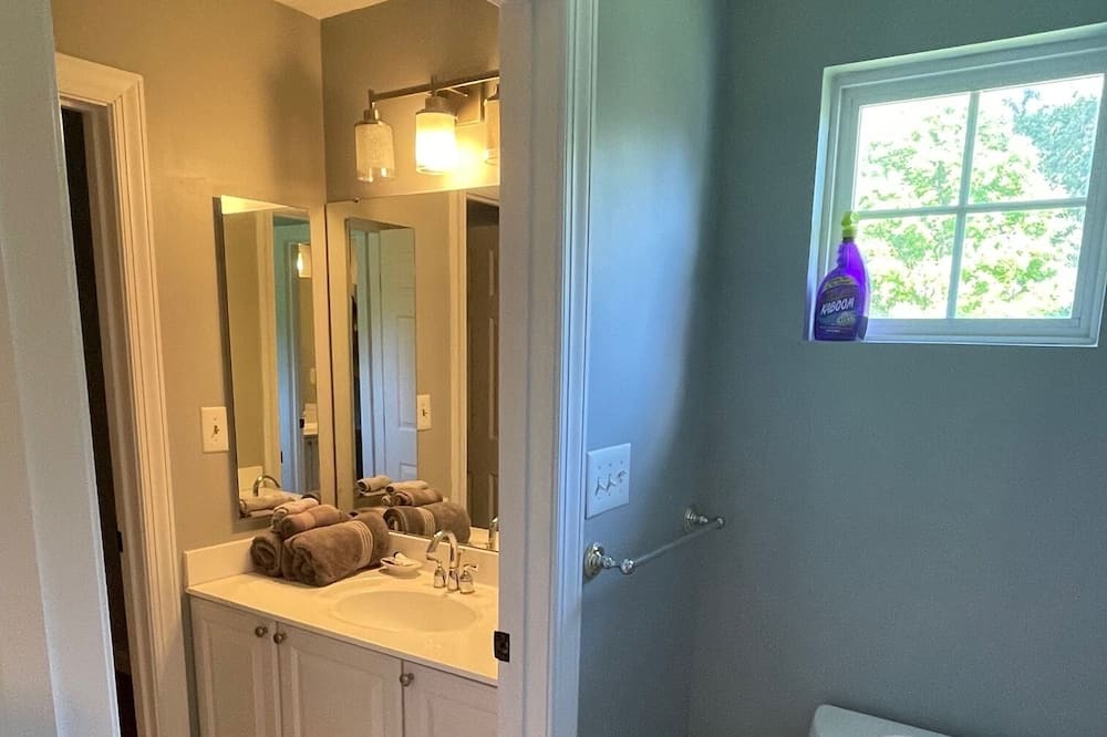 Photo of Bathroom in Severna Park
