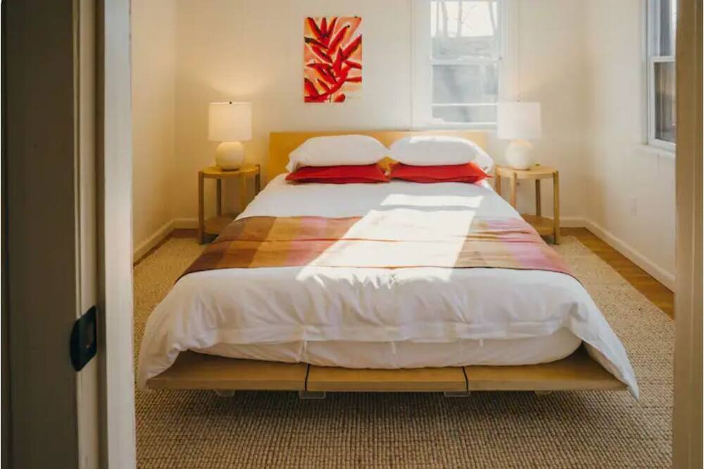 Photo of Bedroom in Parksville