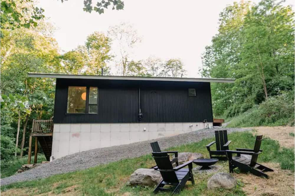 Photo of Outdoor in Hankins