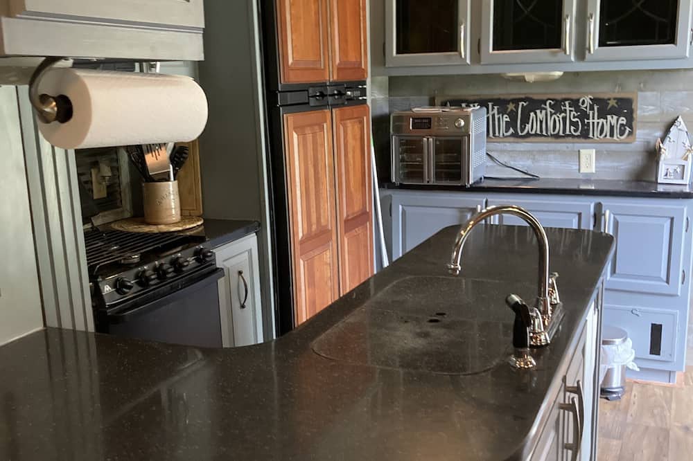 Photo of Kitchen in Old Washington