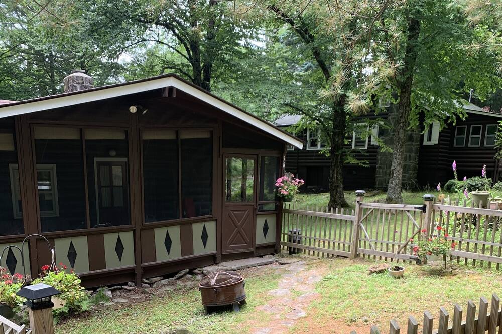 Photo of Outdoor in Smallwood