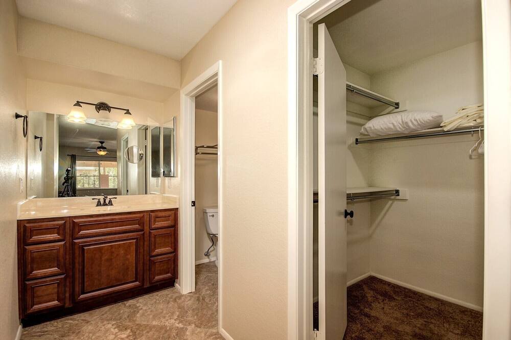 Photo of Bathroom in Rancho del Lago