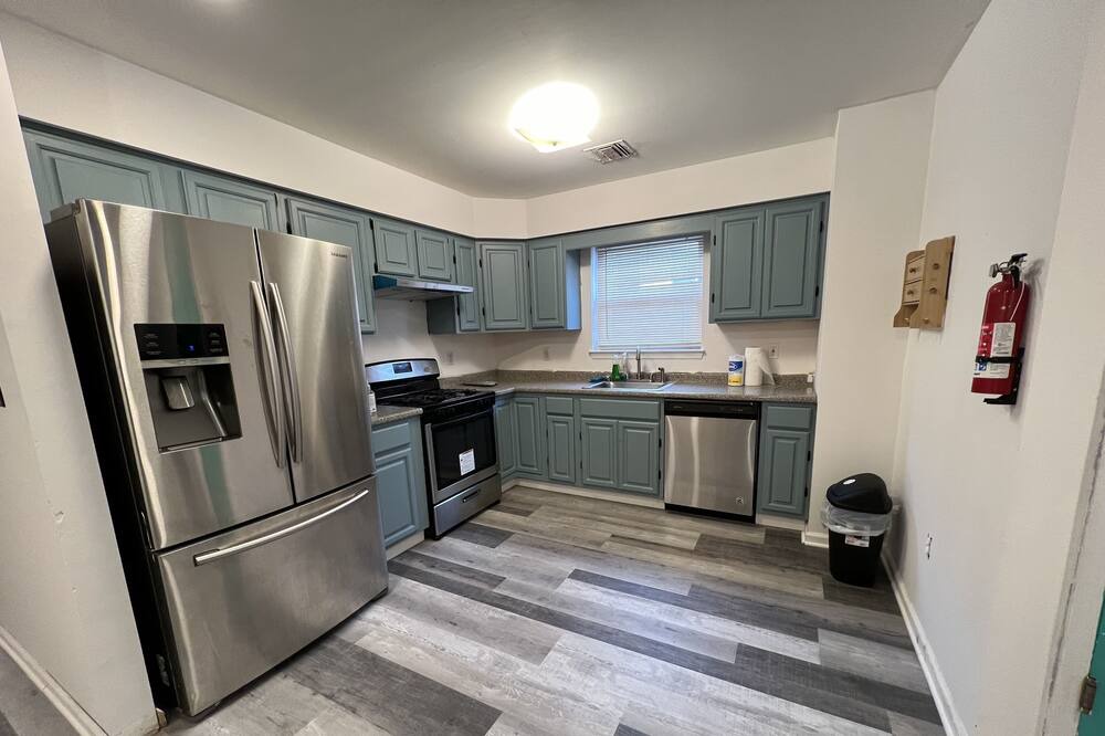 Photo of Kitchen in Weequahic