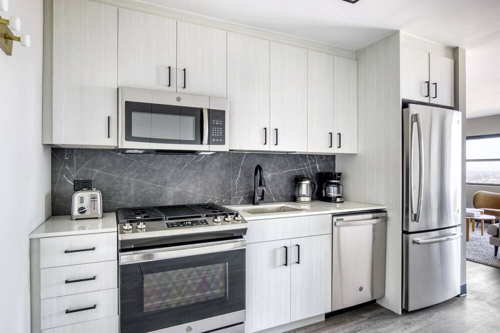 Photo of Kitchen in Illinois Medical District