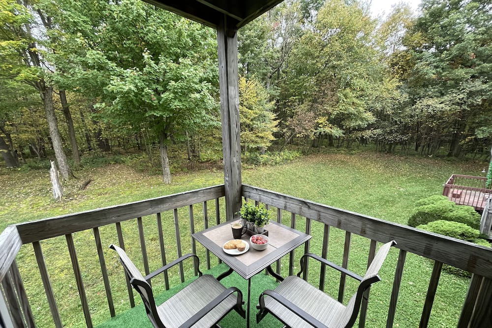 Photo of Patio Balcony in Claysburg