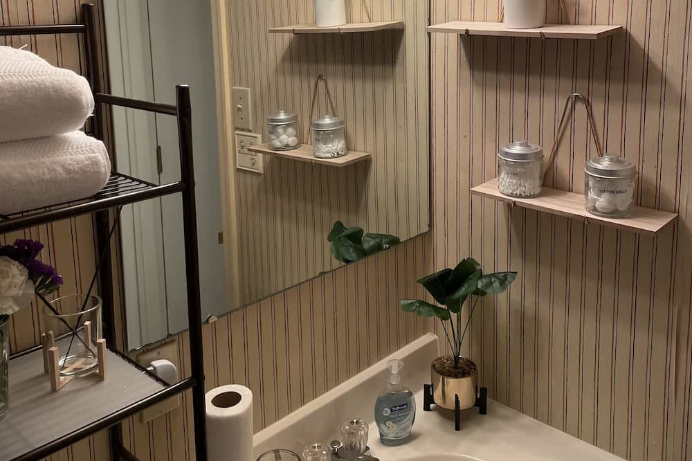 Photo of Bathroom in Claysburg