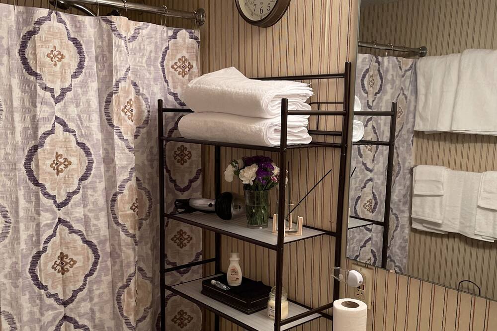 Photo of Bathroom in Claysburg