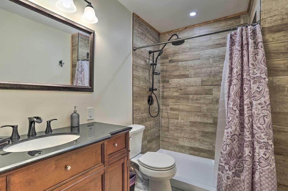 Photo of Bathroom in Fishs Eddy