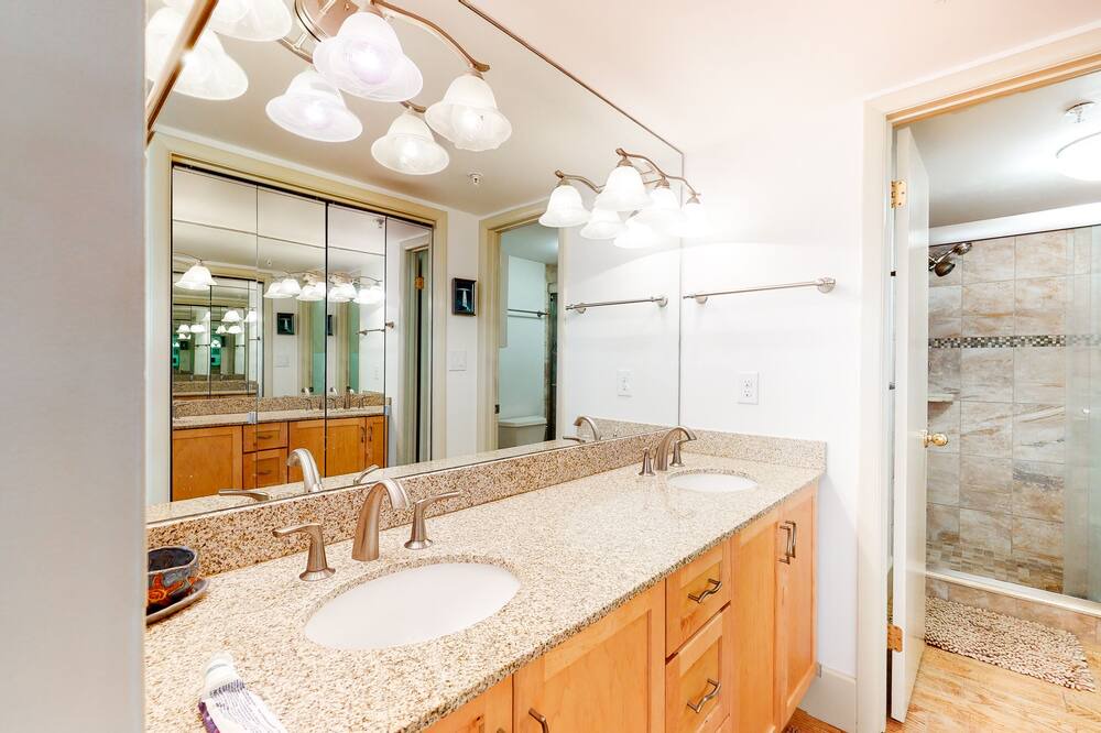 Photo of Bathroom in Fenwick Island