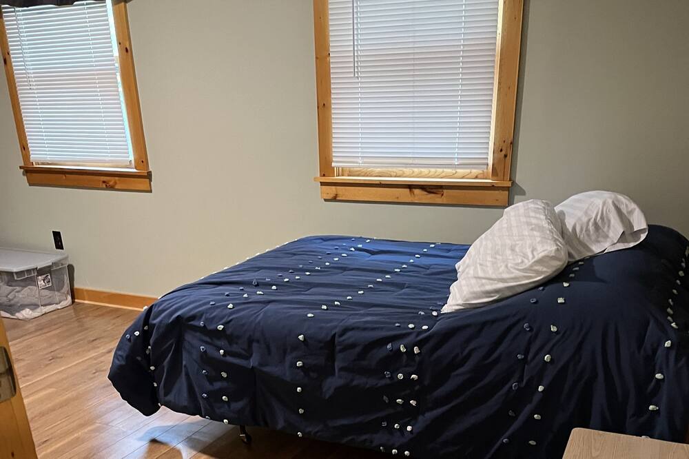 Photo of Bedroom in Morris Run