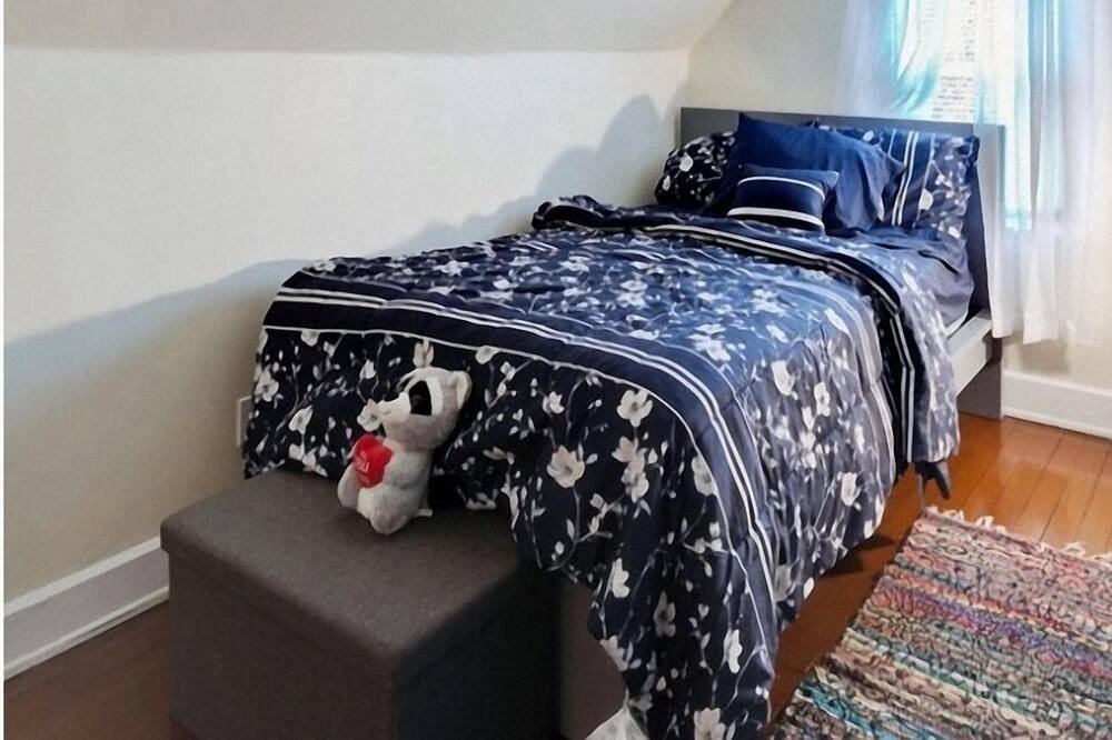 Photo of Bedroom in CUF