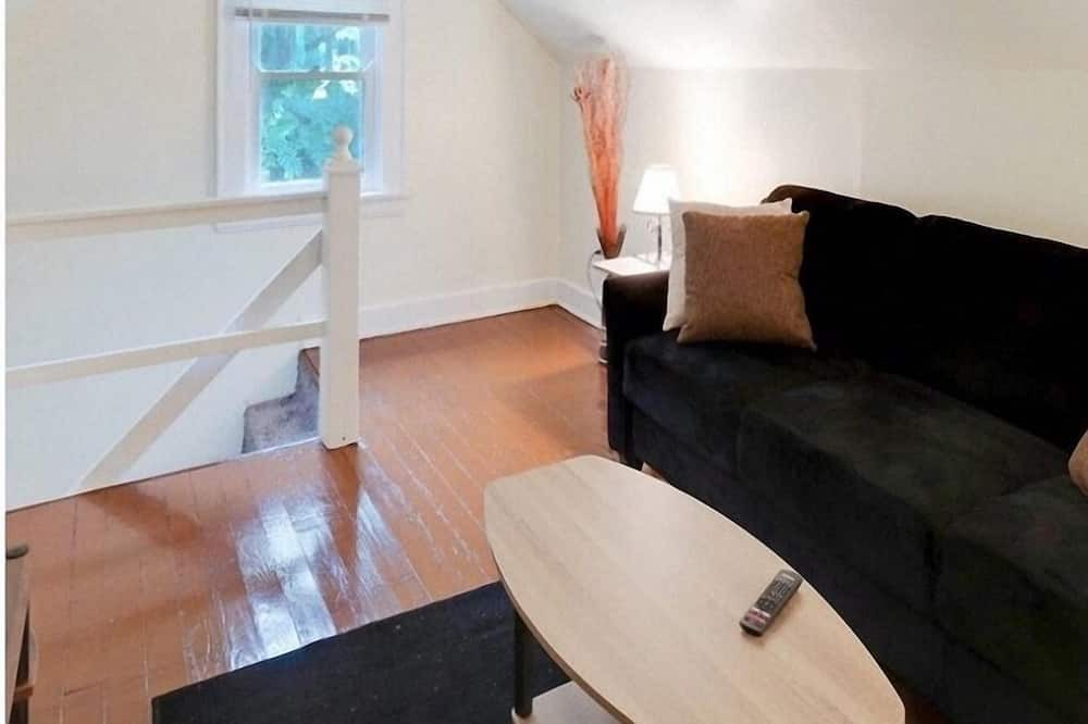 Photo of Livingroom in CUF
