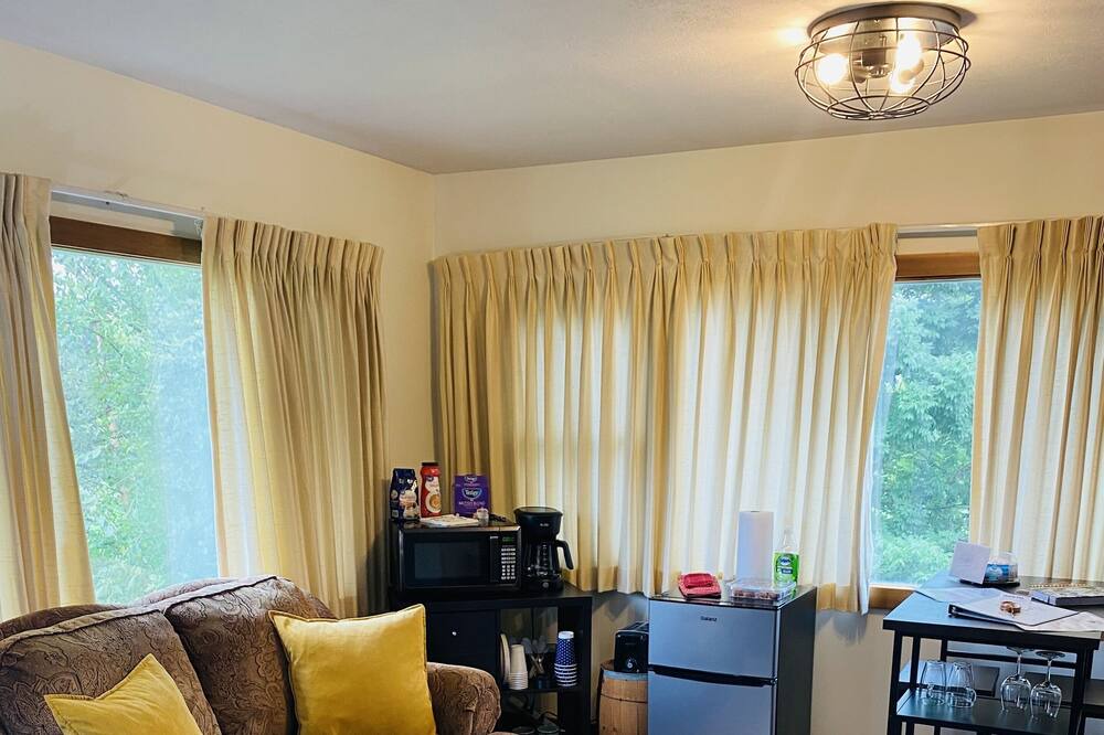 Photo of Livingroom in Logan