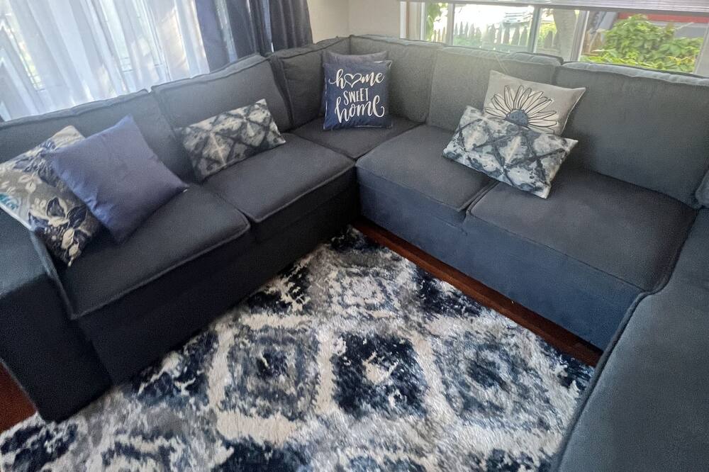 Photo of Livingroom in South Hills